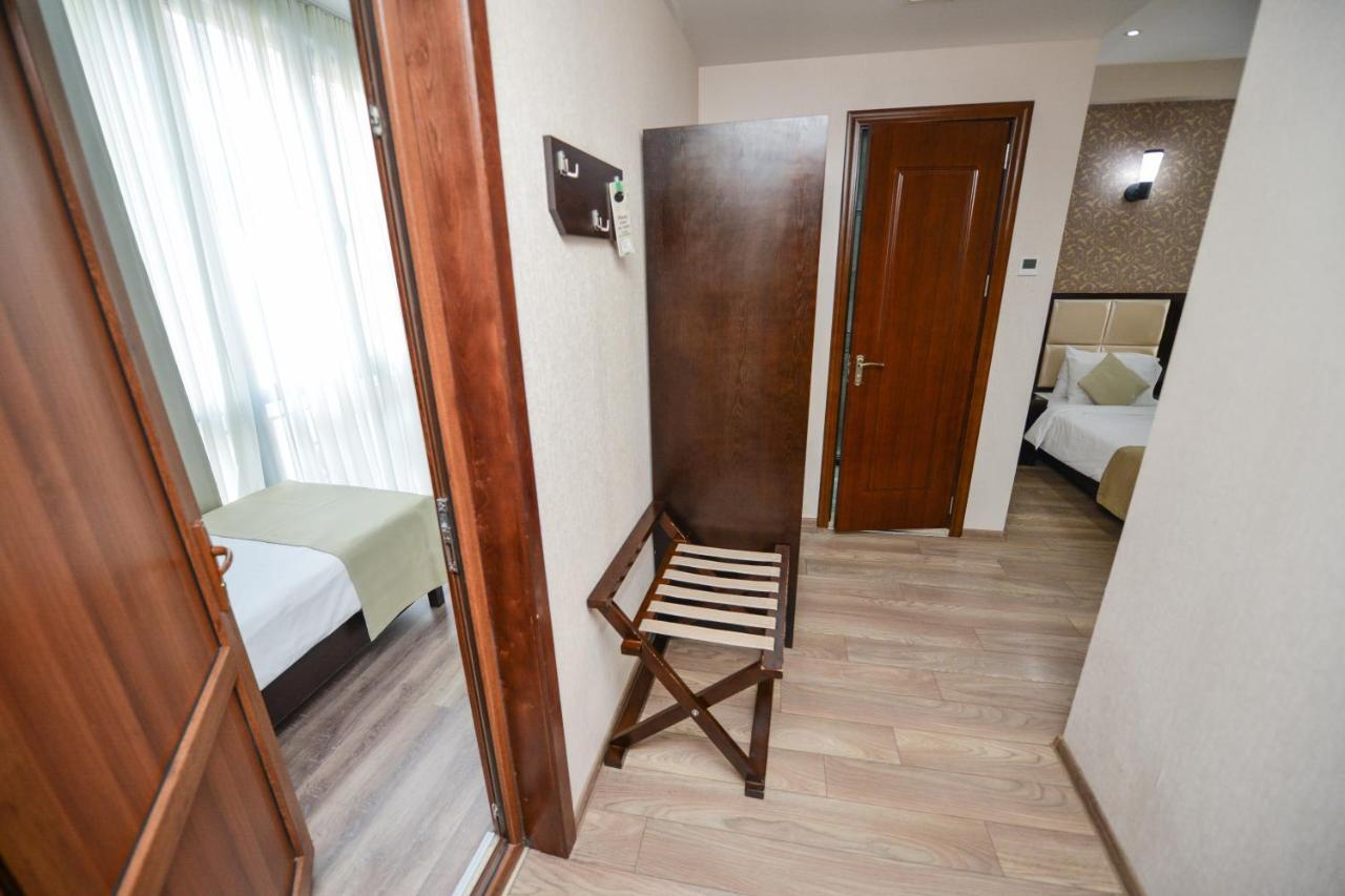 Tbilisi Inn Exterior foto